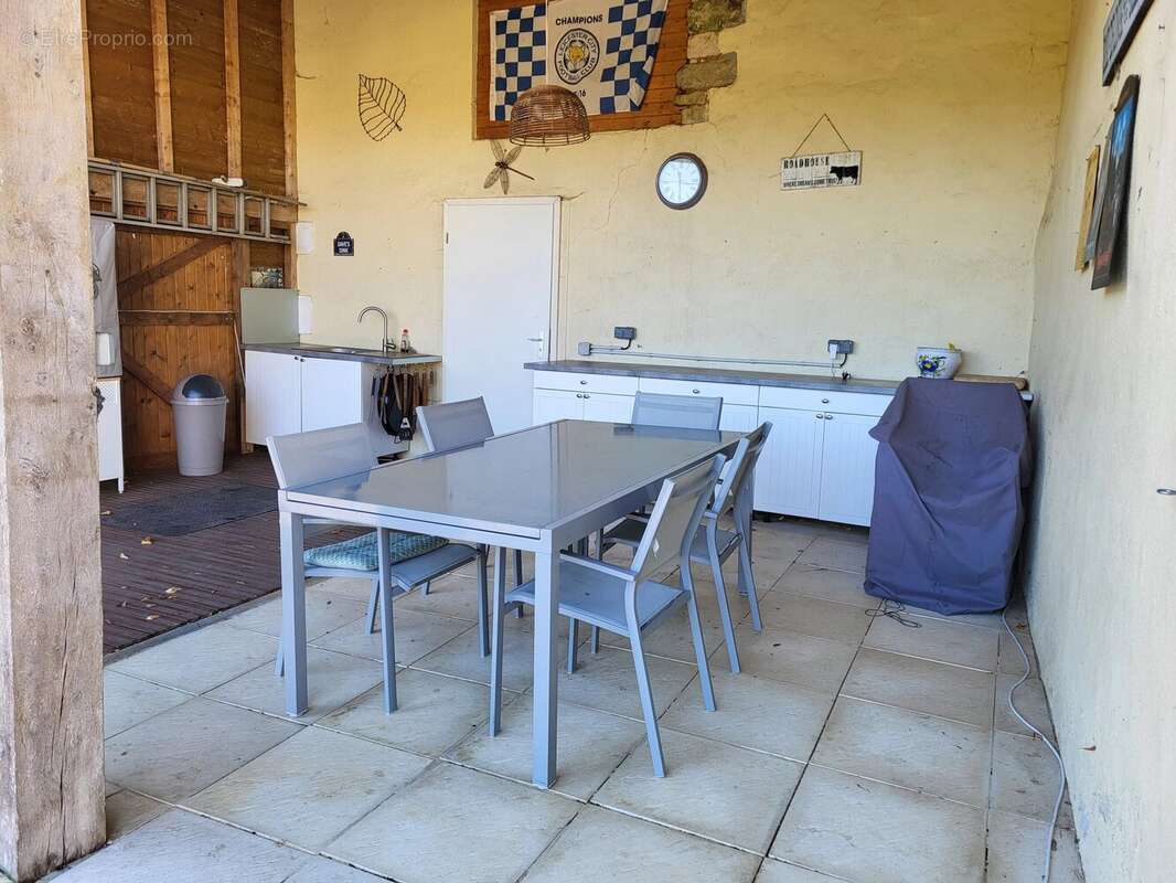 Maison à SAUZE-VAUSSAIS