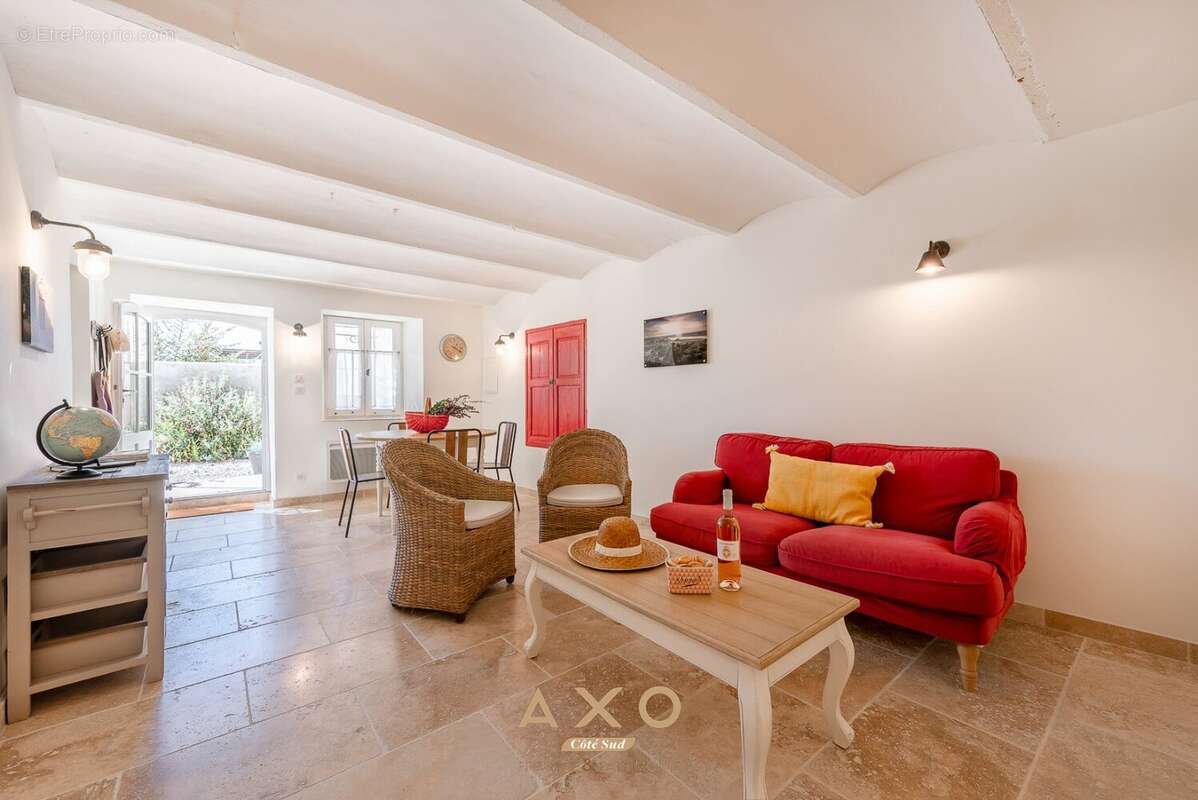 Maison à MOUSTIERS-SAINTE-MARIE