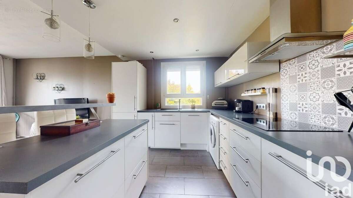 Photo 3 - Appartement à ELANCOURT