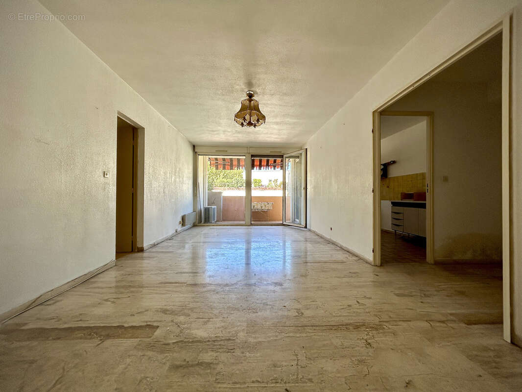 Appartement à LA VALETTE-DU-VAR