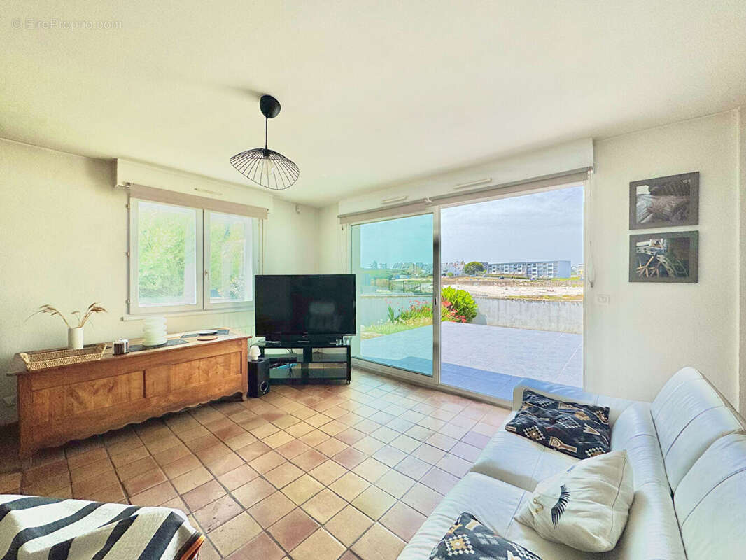 Maison Ploemeur 4 Chambres  Terrain 420 m² PROXMITE IMMEDIATE DE LA PLAGE - photo 2
