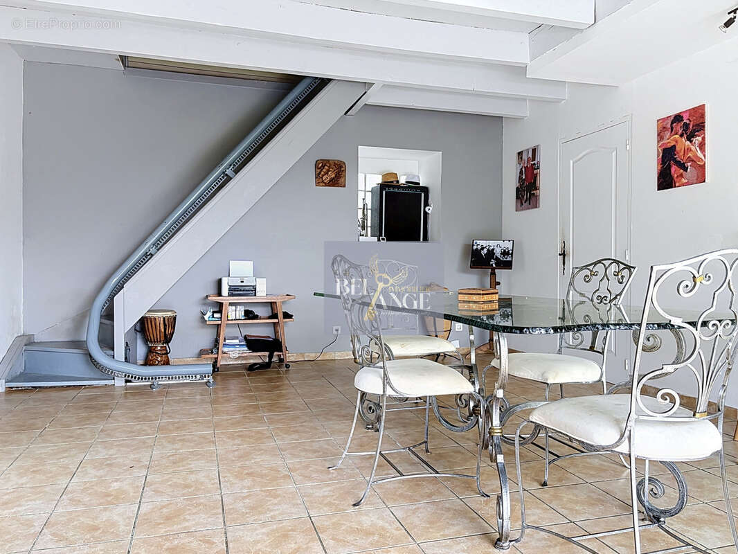 Entre château et nature : une maison de caractère au cœur de l'Ardèche - photo 12