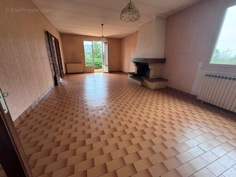 Maison à CASTELCULIER