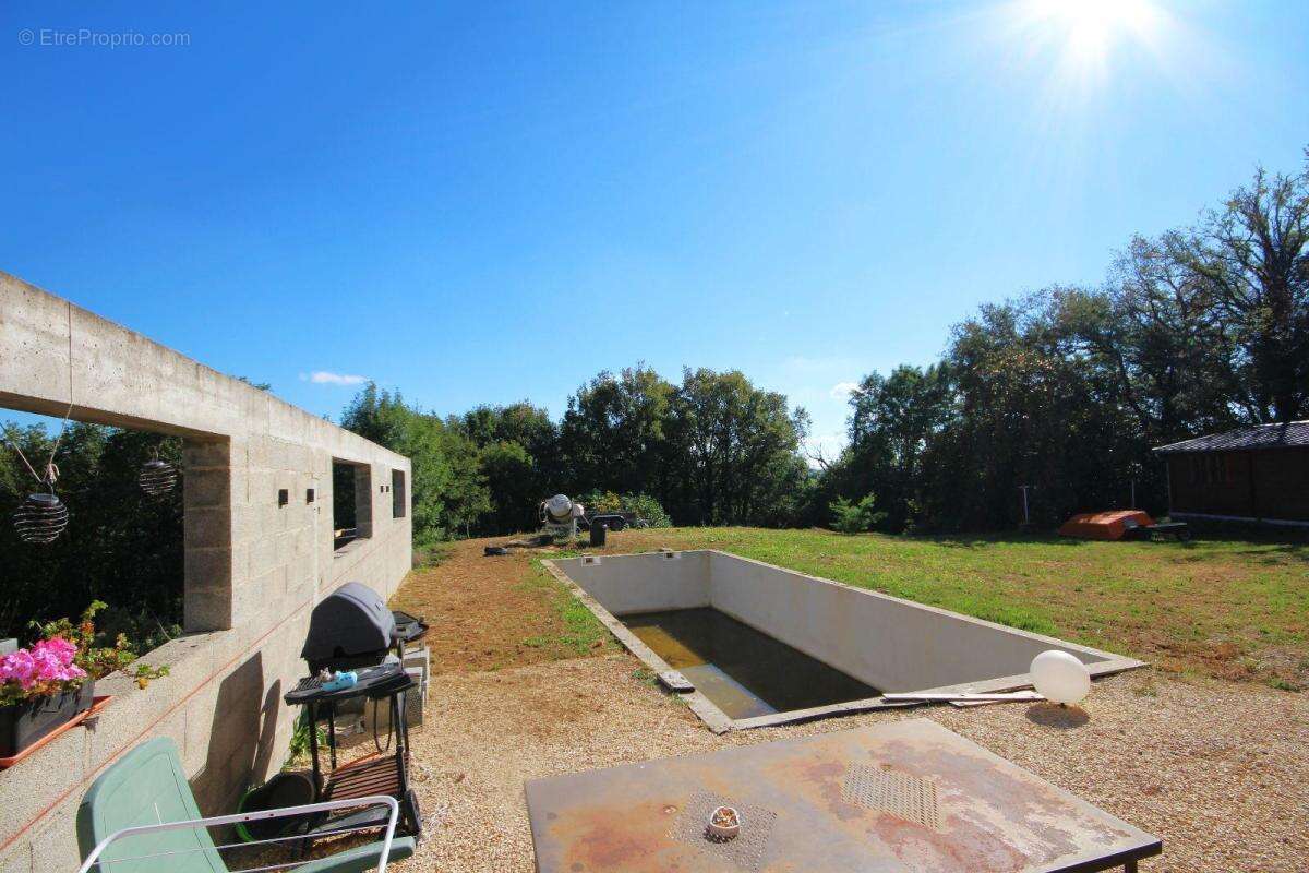 Maison à SAINT-ANDRE-DE-NAJAC