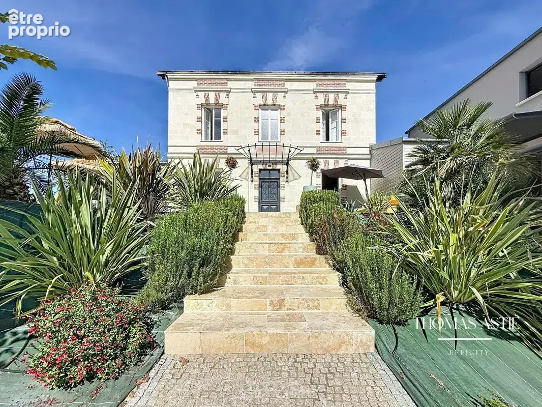 Maison 9 pièces 235 m² à vendre à Souzay-Champigny (49400) - photo 16