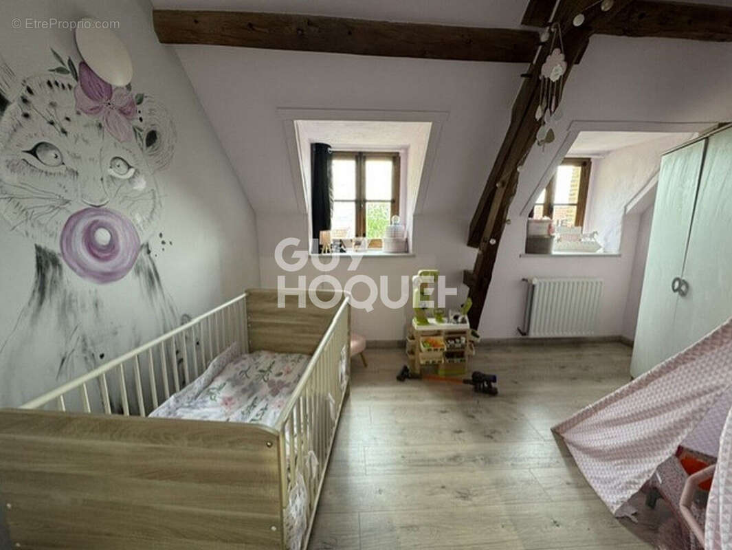 Vente d'une maison 7 pièces à BARBONNE FAYEL - photo 6