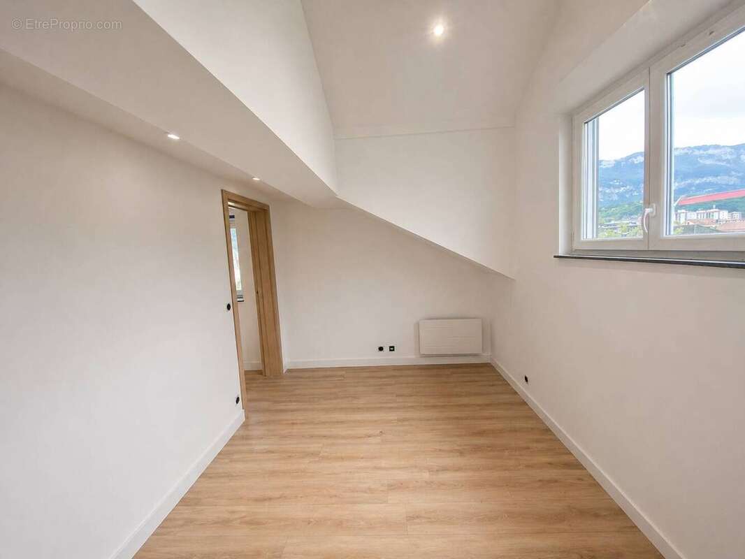 Appartement à AIX-LES-BAINS