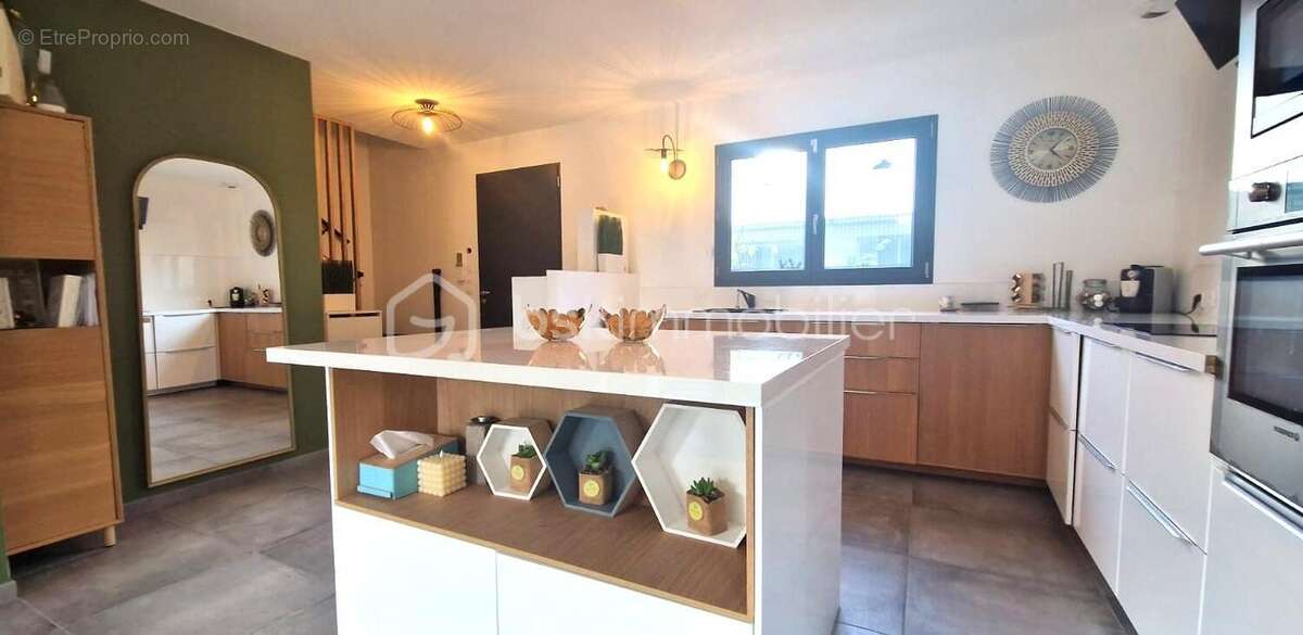 Maison à VILLARD-BONNOT