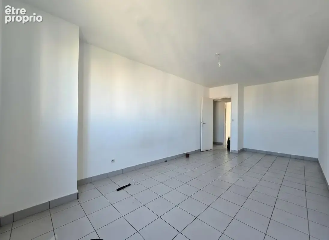 Appartement 71 m² à Le Port  - photo 9