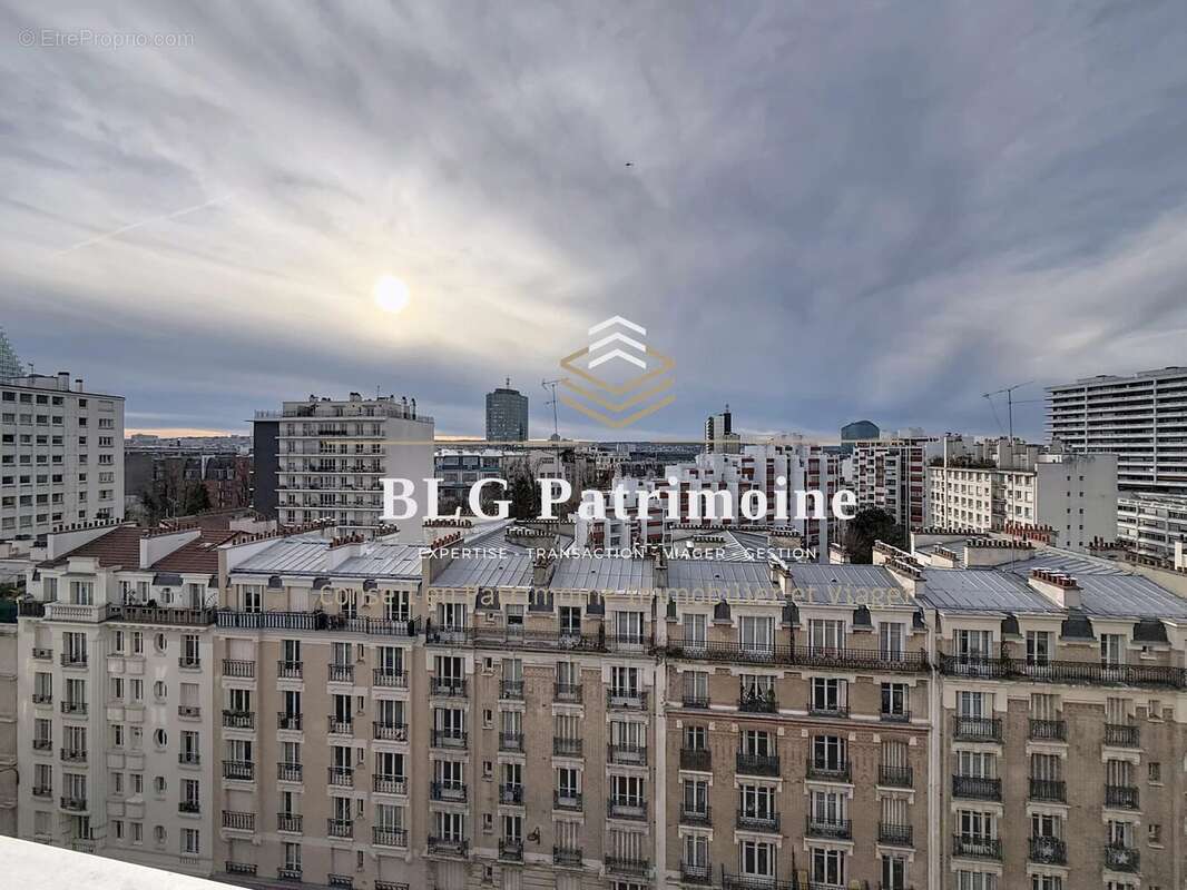 Appartement à PARIS-15E
