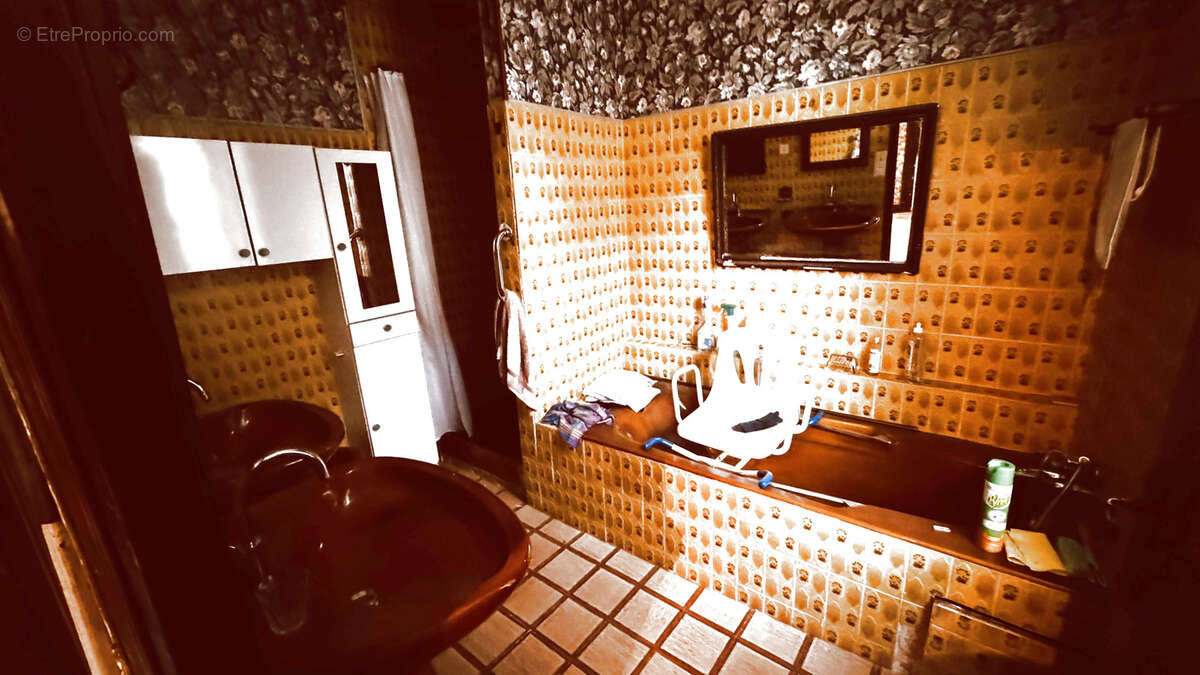 Vente en Exclusivité à Pontaubert - Charmante Maison de caractère avec jardin de 1467 m2 au prix de 235 400 €. - photo 11