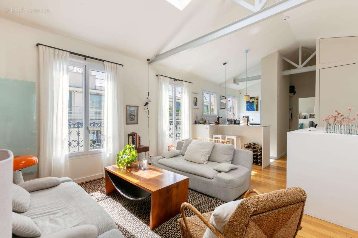 Charmant duplex de 80 m2 au coeur des Grandes Carrières   App - photo 2