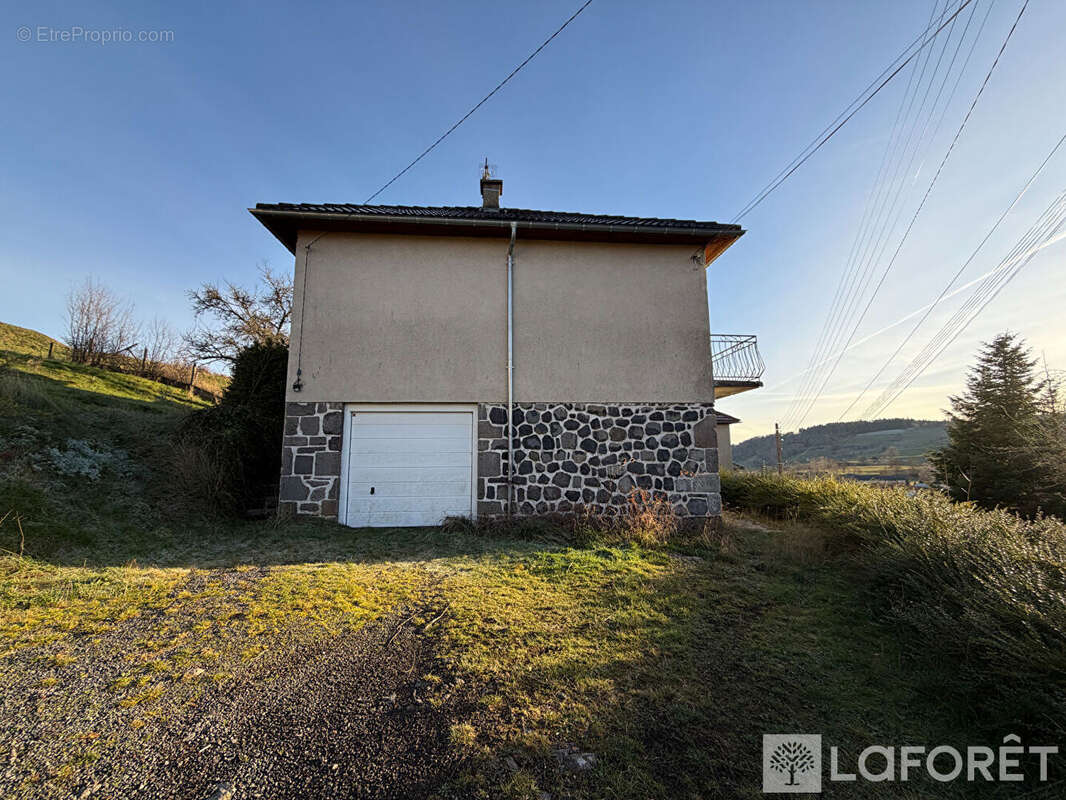 Maison Allanche 4 pièce(s) 101 m2 - photo 14