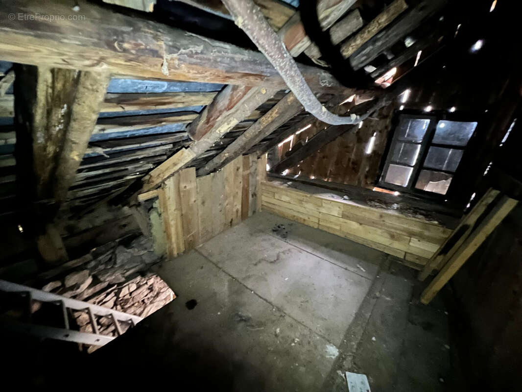 Autre à SAINT-REMY-DE-MAURIENNE