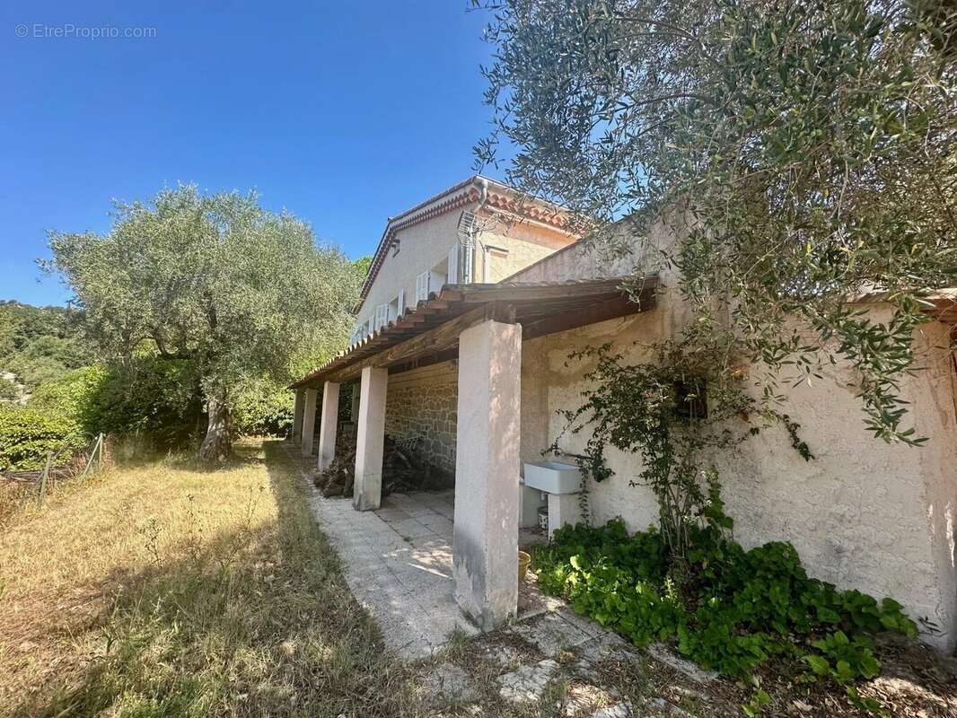Maison à CONTES
