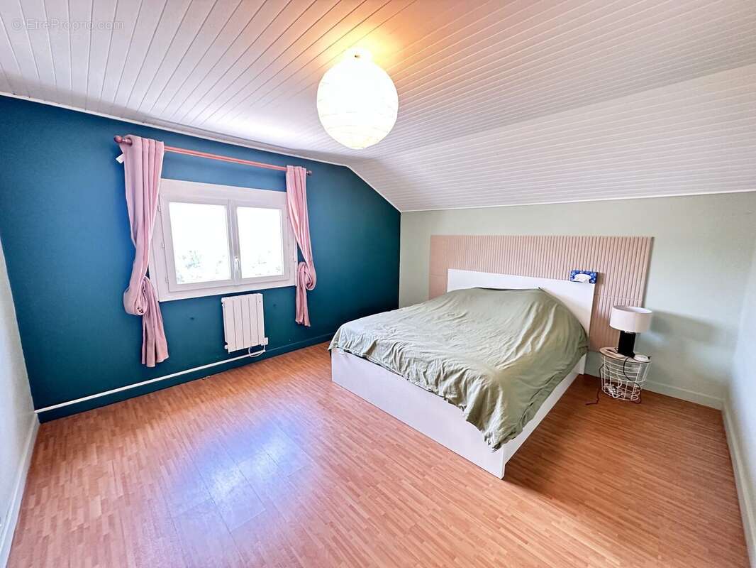 Maison à GENILAC