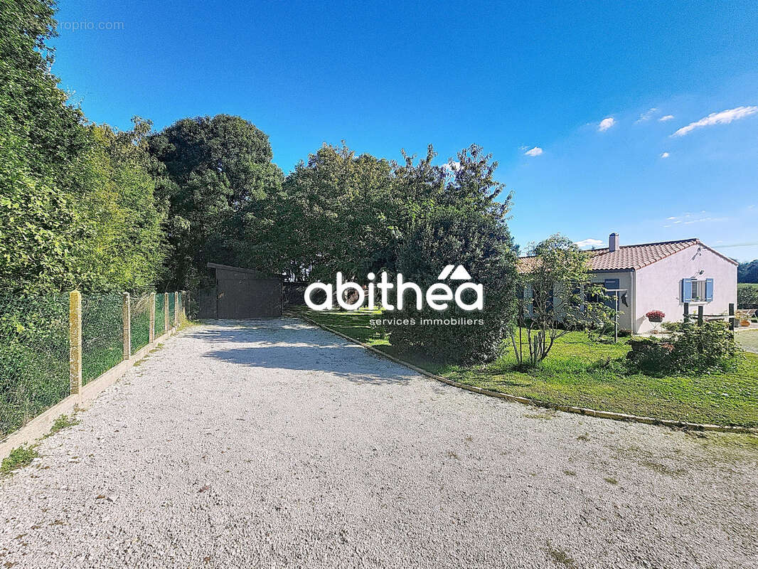 Maison à BOUTENAC-TOUVENT