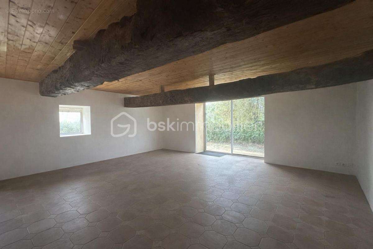 Maison à LA MEZIERE