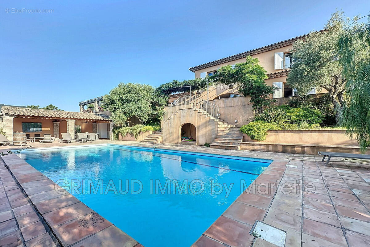 Maison à PLAN-DE-LA-TOUR