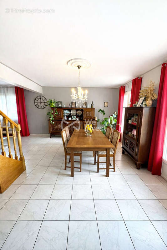 Maison à SAINT-ETIENNE-DE-TULMONT