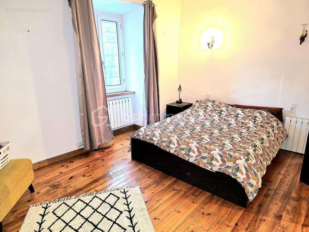 Maison à VILLARDONNEL