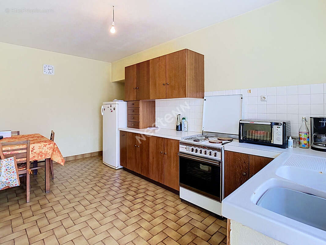 Maison style bourgeoise et division de terrain possible à vendre sur la commune de Gesté - photo 10
