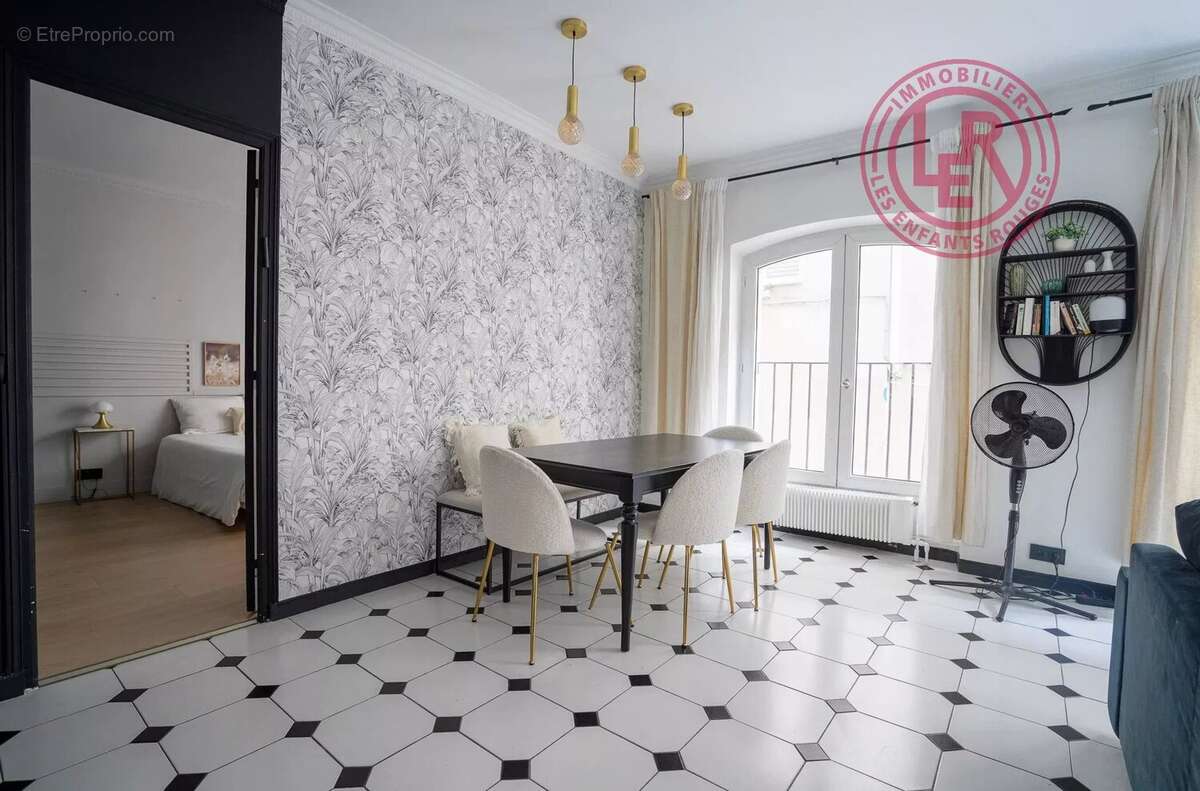 Appartement à PARIS-10E