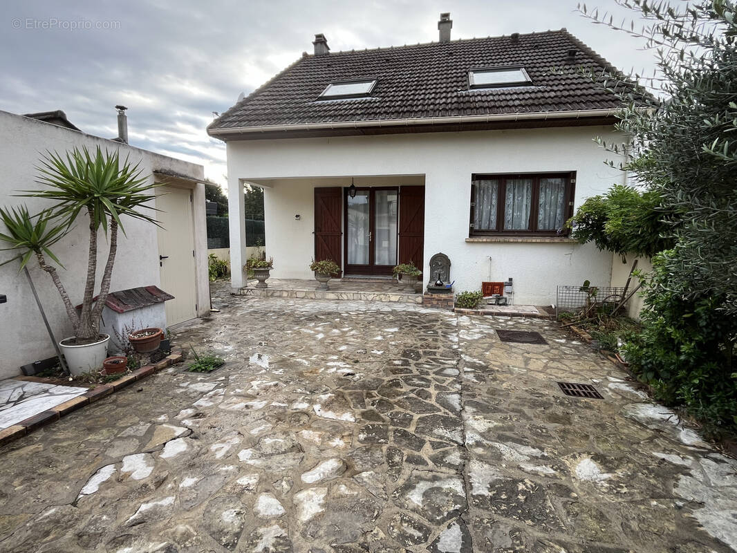 Maison à ATHIS-MONS