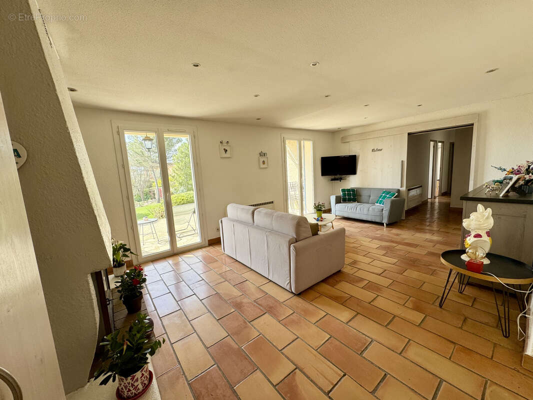 Maison à LA BASTIDONNE