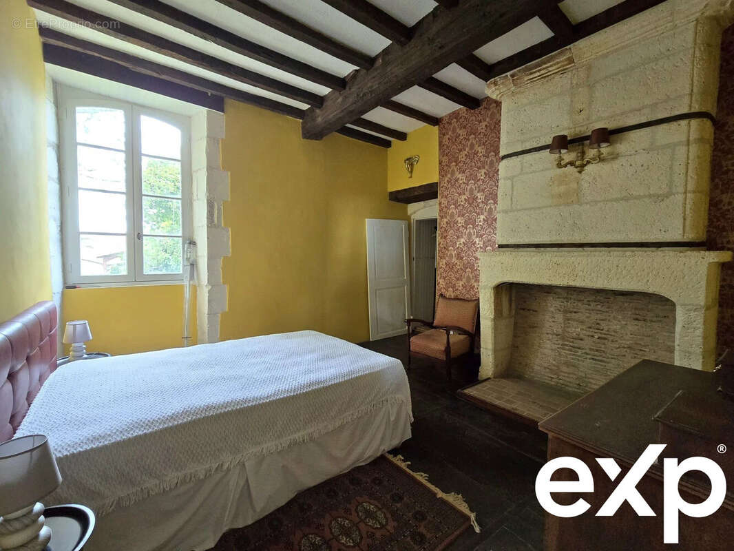 Maison à VILLETOUREIX