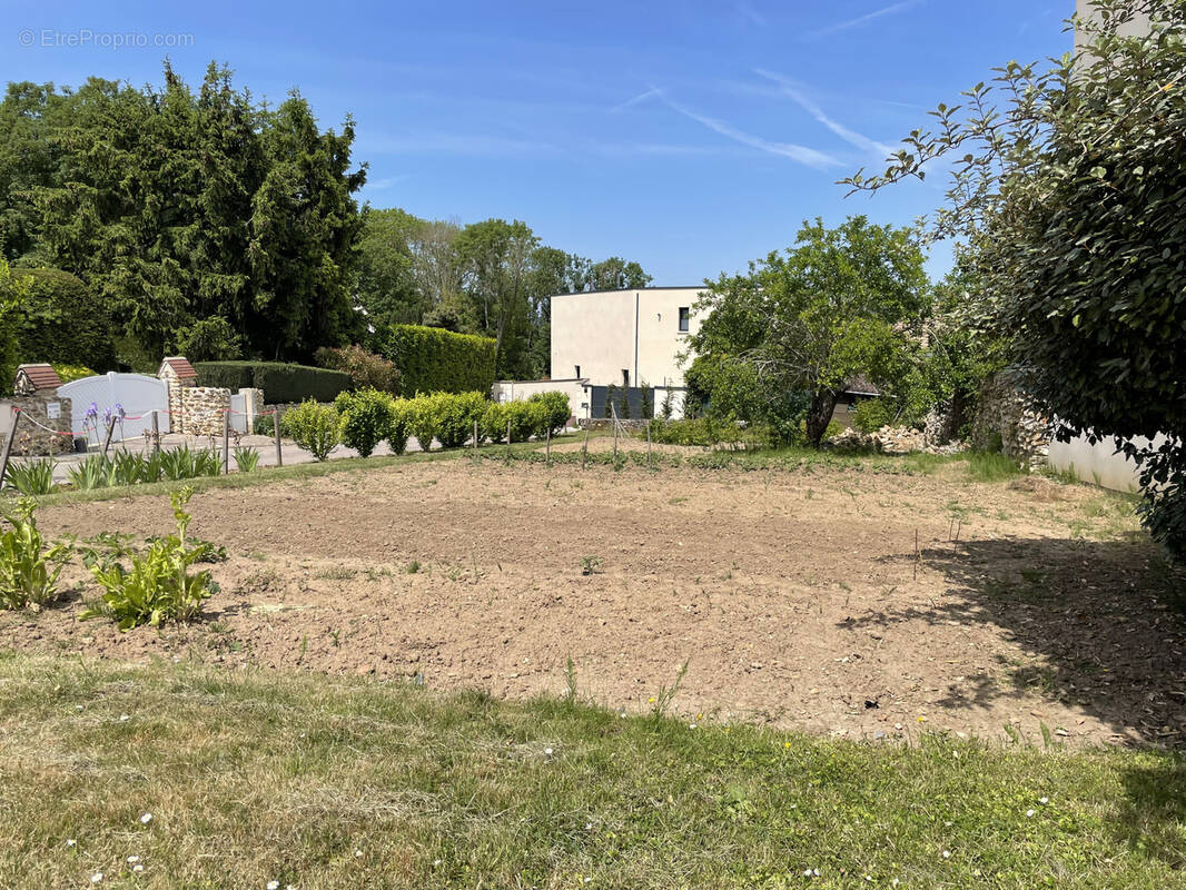 Terrain à ORGEVAL