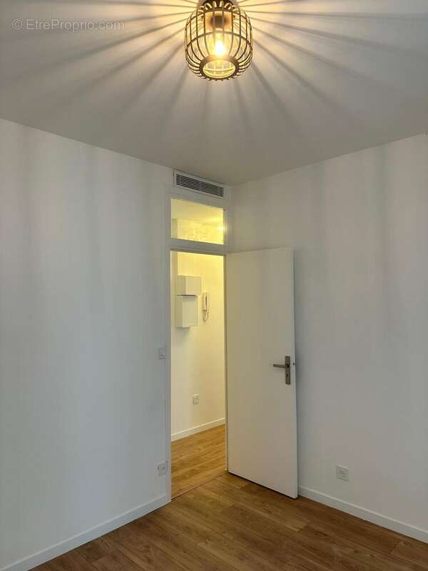 Première pièce - Appartement à NICE