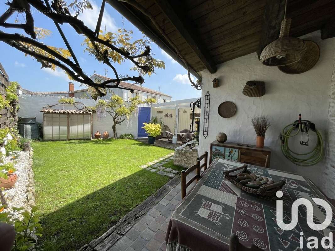 Photo 8 - Maison à VERINES