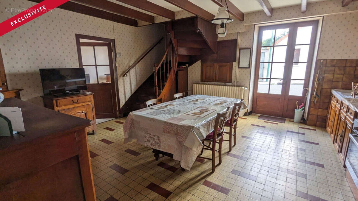 Maison à CHATEAU-GARNIER