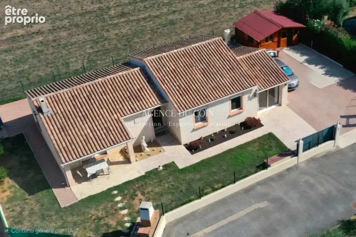 Maison à LE MUY