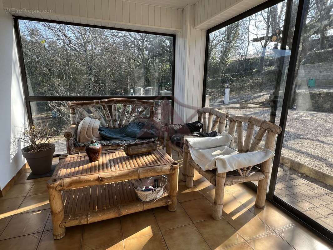 Maison à MOLIERES-SUR-CEZE