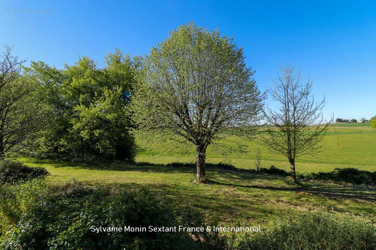 Charmante maison en pierre rénovée avec piscine et vue dégagée - photo 7