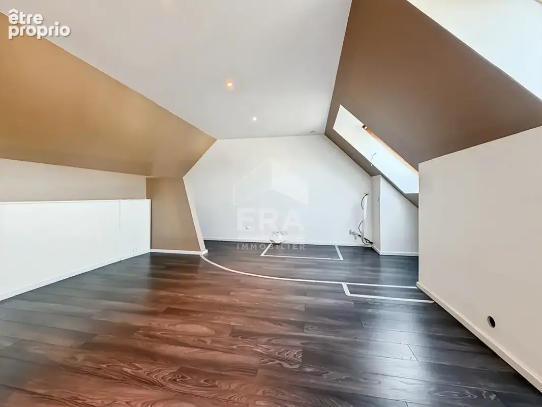 Maison 6 pièces 150 m²  saint-fargeau-ponthierry, maison récente avec jardin et stationnements - photo 13