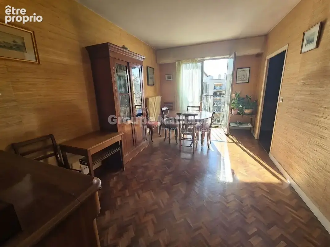 Appartement dernier étage Versailles 4 pièce(s) 101 m2 + 2 balcon - photo 4