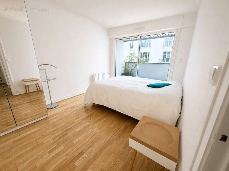 Appartement à PARIS-7E