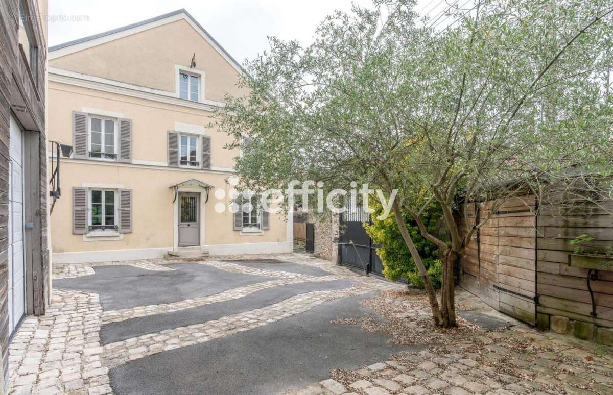 Appartement à THORIGNY-SUR-MARNE