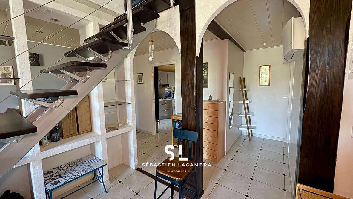 Maison à LISLE-SUR-TARN