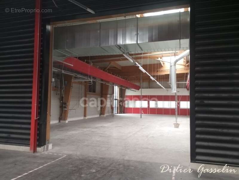 Commerce à BERD'HUIS