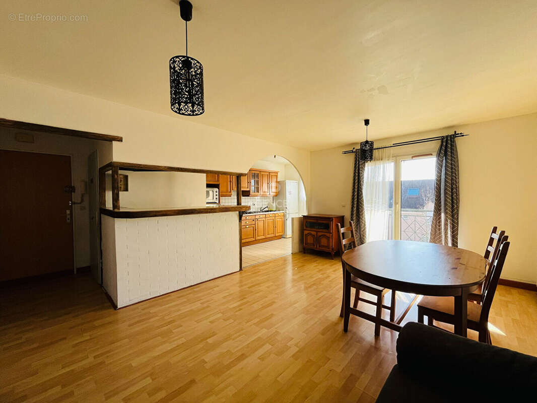 Appartement à COURDIMANCHE