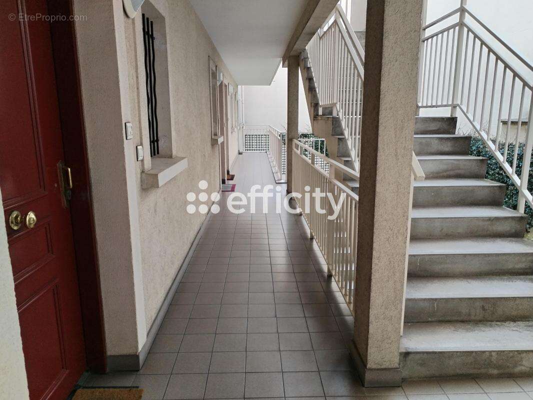 Appartement à PARIS-10E