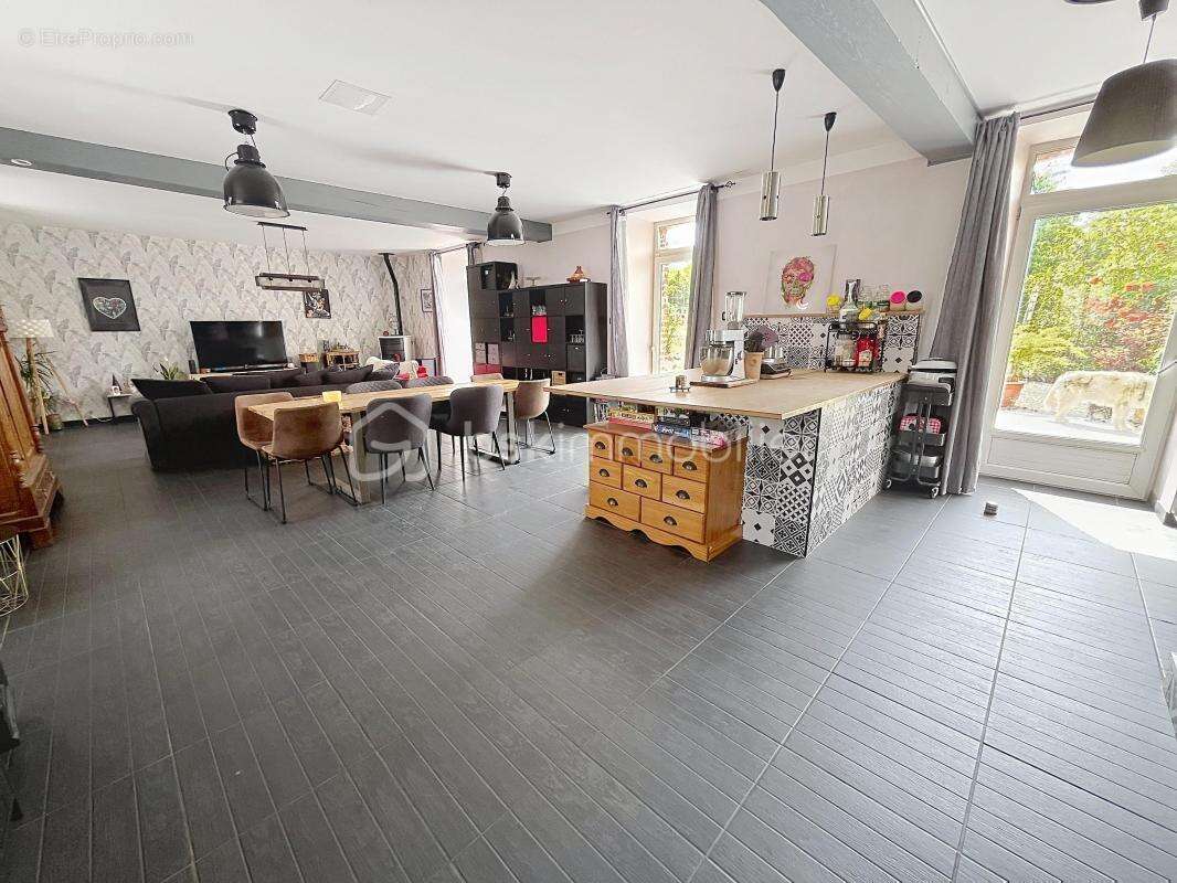 Maison renovee avec grand jardin - photo 12