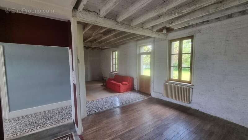 Maison à LA CHAPELLE-AUX-CHASSES