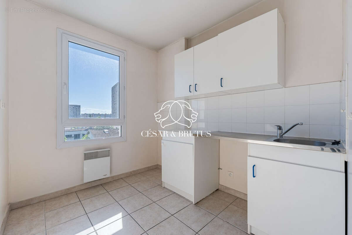 Appartement à LYON-8E