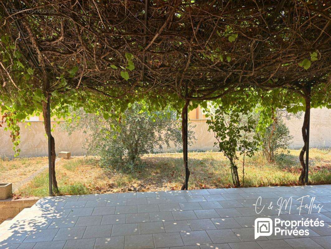 Maison familiale -3 chambres- garage 54 m² - TRAVAILLAN - photo 8