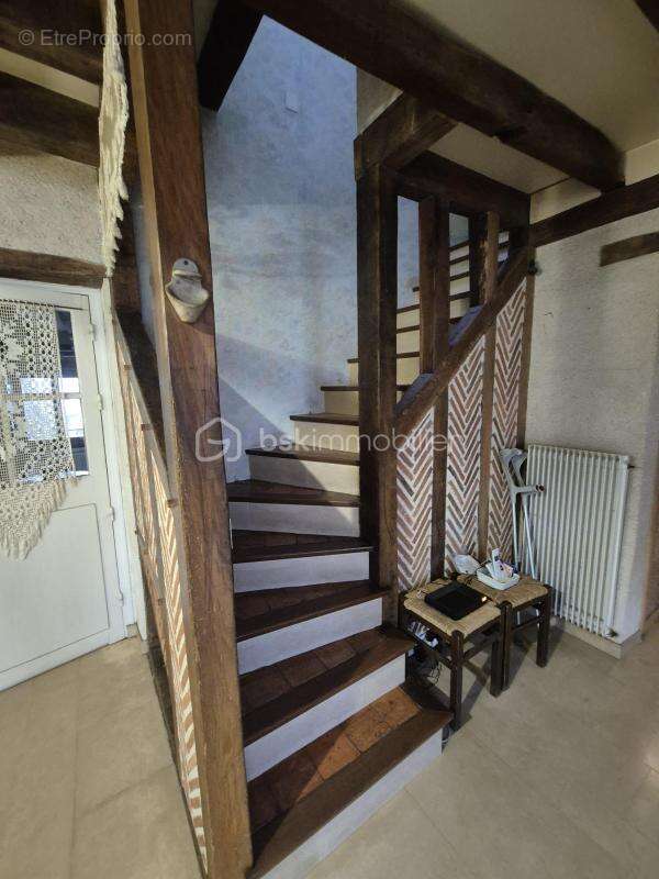Maison à POILLY-LEZ-GIEN